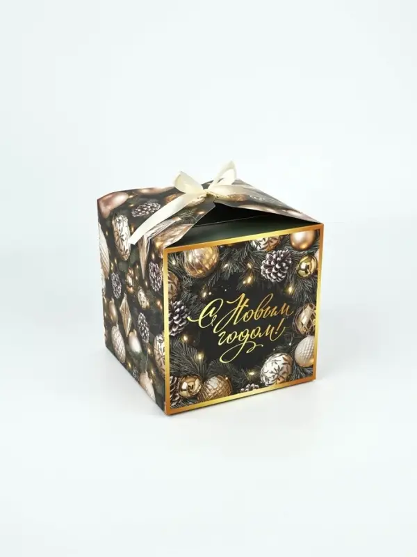 Коробка подарочная складная «Ёлочные шары», 18×18×18 см Коробка подарочная складная «Ёлочные шары», 18×18×18 см
