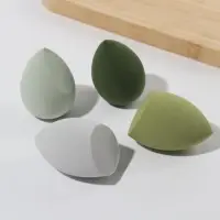 Спонжи для макияжа, набор - 4 шт, увеличиваются при намокании, цвет зелёный Спонжи для макияжа, набор - 4 шт, увеличиваются при намокании, цвет зелёный