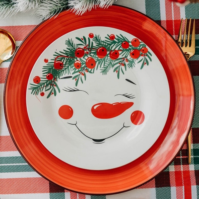 Новый год. Тарелка керамическая «Снеговик Ледыш», 20 см Новый год. Тарелка керамическая «Снеговик Ледыш», 20 см