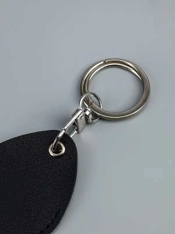 Брелок чехол для магнитных ключей, капля, чёрный 4,4х5,5 см