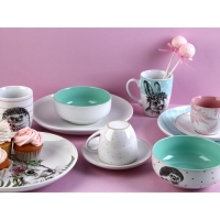 Набор посуды на 4 персоны Dolce Ceramo. «Пасха. Лесные персонажи», 16 предметов: 4 тарелки 23 см, 4 миски 14,5 см, 4 кружки 250 мл, 4 блюдца 15 см