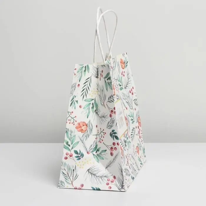 Пакет подарочный новогодний крафтовый «На лесной опушке», 25 х 22 х 12 см