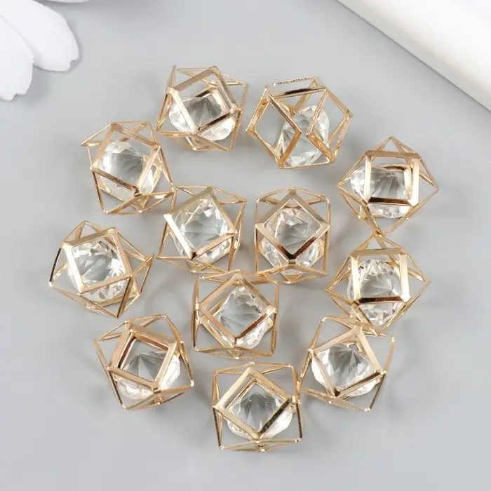 Декор для творчества металл Декор для творчества металл "Многогранник" объёмный золото, кристалл 1,8х1,8 см