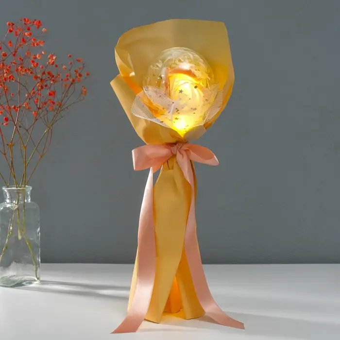 Букет из мыльных лепестков для ванны &laquo;Роза в шарике&raquo;, подарочный, жёлтый, 8.5&times;8.5&times;36 см