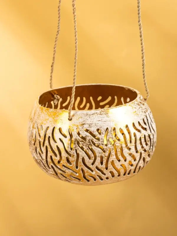 Подсвечник подвесной из кокоса, 9-12 см, золотисто-белый Подсвечник подвесной из кокоса, 9-12 см, золотисто-белый