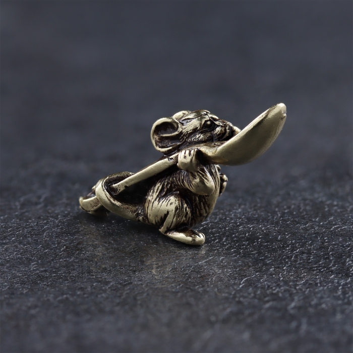 Сувенир кошельковый Сувенир кошельковый "Мышка с ложкой", латунь 1х2,5х0,3 см