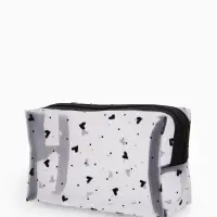 Косметичка дор Сердца, сетка 18*7,5*10, отд на молнии, белый Косметичка дор Сердца, сетка 18*7,5*10, отд на молнии, белый