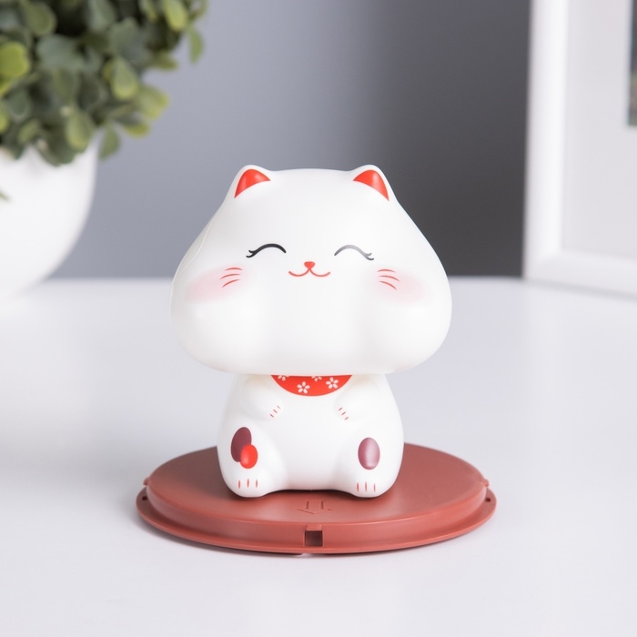 Маятник пластик от солнечной батареи Маятник пластик от солнечной батареи "Кот Манэки-нэко сытый с щёчками" 10х10х10,3 см