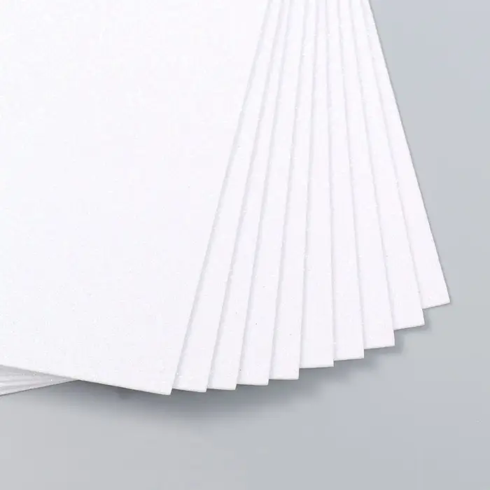 Фоамиран глиттерный 2 мм 20х30 см, белый хамелеон Фоамиран глиттерный 2 мм 20х30 см, белый хамелеон