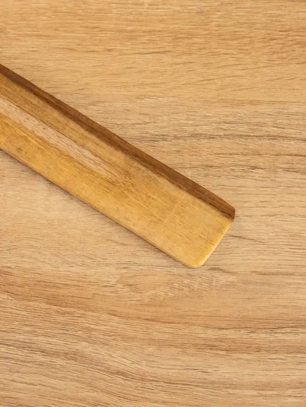 Благовония в тубусе Благовония в тубусе "Кардамон и Нероли" 30 штук с деревянной подставкой