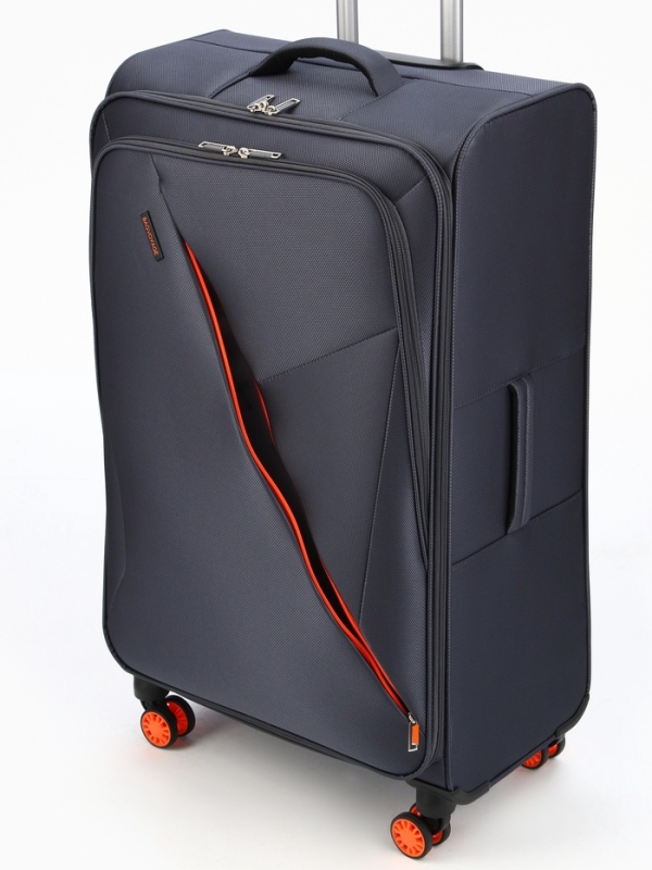 Чемодан 28 Чемодан 28", Текст, 47*31*78, отд на молнии, код замок, 4 колеса, т.серый