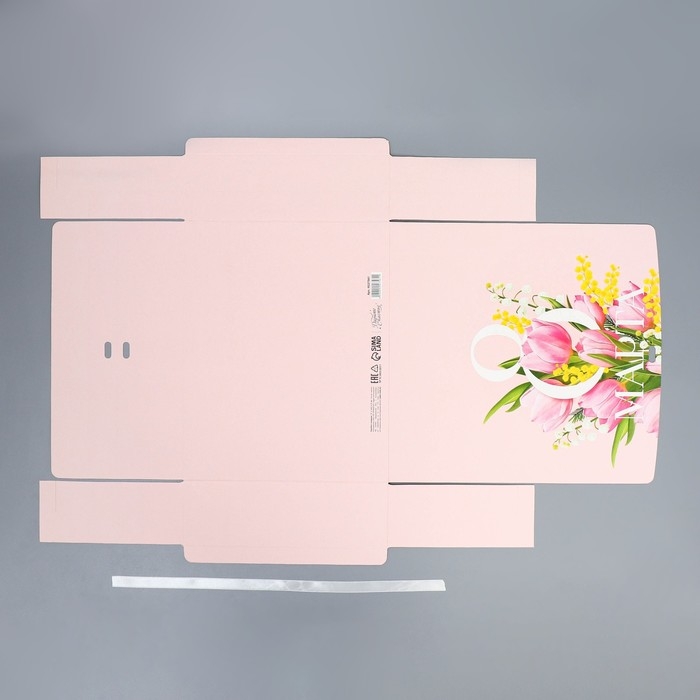 Коробка подарочная, упаковка, «С 8 марта», 31 х 24.5 х 8 см Коробка подарочная, упаковка, «С 8 марта», 31 х 24.5 х 8 см