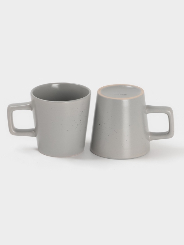 Набор посуды Доляна «Гранит», 24 предмета: тарелки 12 шт. d=20/26 см, кружки 6 шт. 340 мл, салатники 6 шт. 800 мл, керамика, серый Набор посуды Доляна «Гранит», 24 предмета: тарелки 12 шт. d=20/26 см, кружки 6 шт. 340 мл, салатники 6 шт. 800 мл, керамика, серый