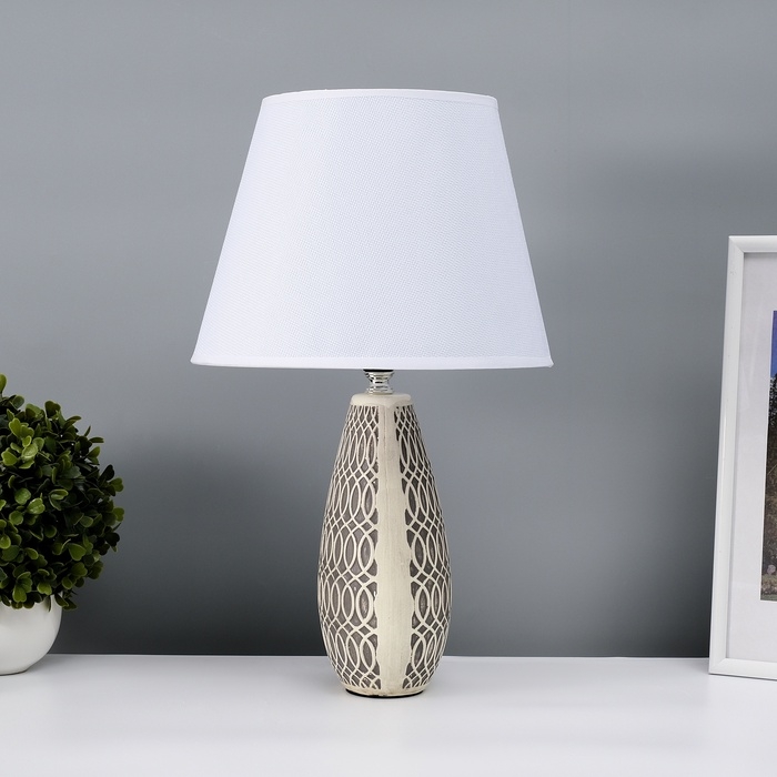 Настольная лампа с абажуром RISALUX «Фоджиа», Е27, 40 Вт, 25×25×43 см Настольная лампа с абажуром RISALUX «Фоджиа», Е27, 40 Вт, 25×25×43 см