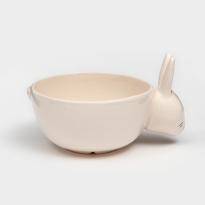 Тарелка глубокая «Зайчик», бежевая, керамика, d=18 см, 1,6 л, Иран Тарелка глубокая «Зайчик», бежевая, керамика, d=18 см, 1,6 л, Иран