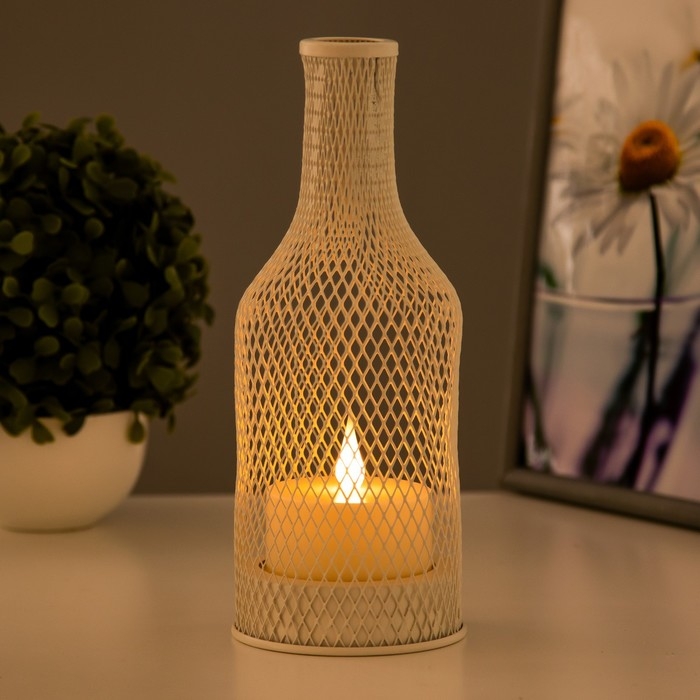 Ночник Ночник "Фонарь со свечой" LED от батареек 2хАА белый 9,5х9,5х25,5 см RISALUX