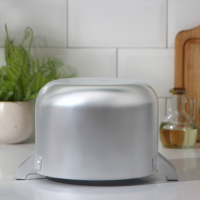 Кастрюля алюминиевая, 4.5 л, металлическая крышка Кастрюля алюминиевая, 4.5 л, металлическая крышка