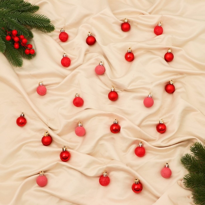 Набор шаров пластик d-3 см, 24 шт Набор шаров пластик d-3 см, 24 шт "Традиция" треск, красный