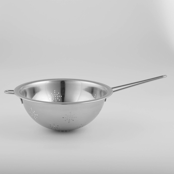 Дуршлаг из нержавеющей стали Доляна «Индия», 2 л, d=24 см, длинная ручка Дуршлаг из нержавеющей стали Доляна «Индия», 2 л, d=24 см, длинная ручка