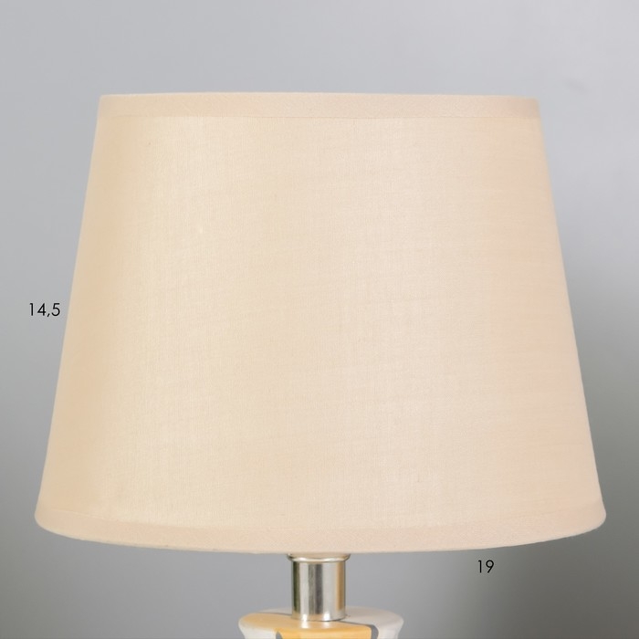 Лампа настольная 16005/1 E14 40Вт 20х20х32 см RISALUX Лампа настольная 16005/1 E14 40Вт 20х20х32 см RISALUX