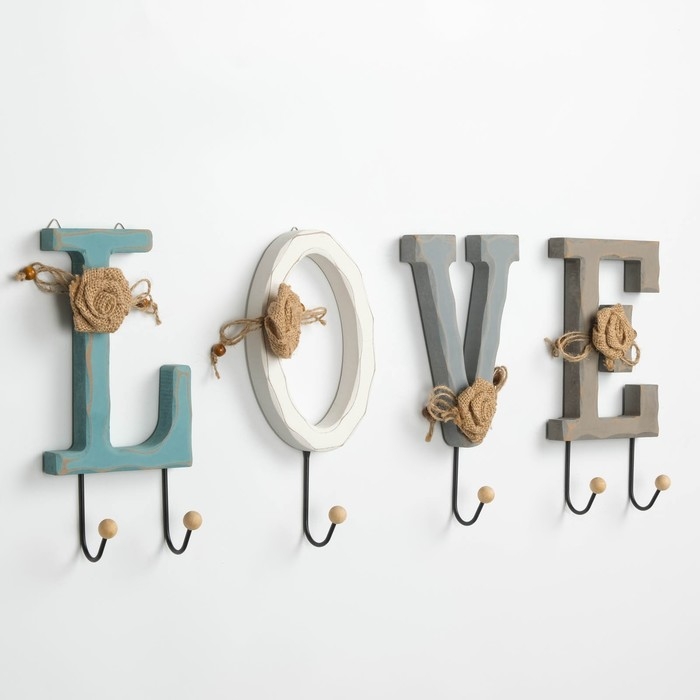 Крючки для одежды декоративные Крючки для одежды декоративные "Love", буква с крючком 26 х 12 см