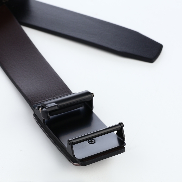 Ремень мужской, ширина 3,5 см, пряжка автомат, цвет чёрный Ремень мужской, ширина 3,5 см, пряжка автомат, цвет чёрный