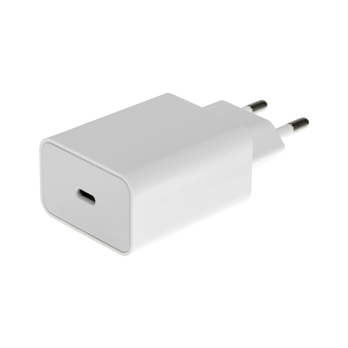 Сетевое зарядное устройство GQ-195, Type-C, 3 A, 66 W, белое Сетевое зарядное устройство GQ-195, Type-C, 3 A, 66 W, белое