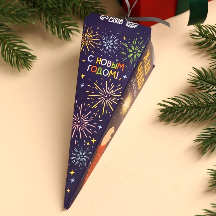 Мармеладные мишки «Жду чудо» в коробке-морковке, 100 г. Мармеладные мишки «Жду чудо» в коробке-морковке, 100 г.