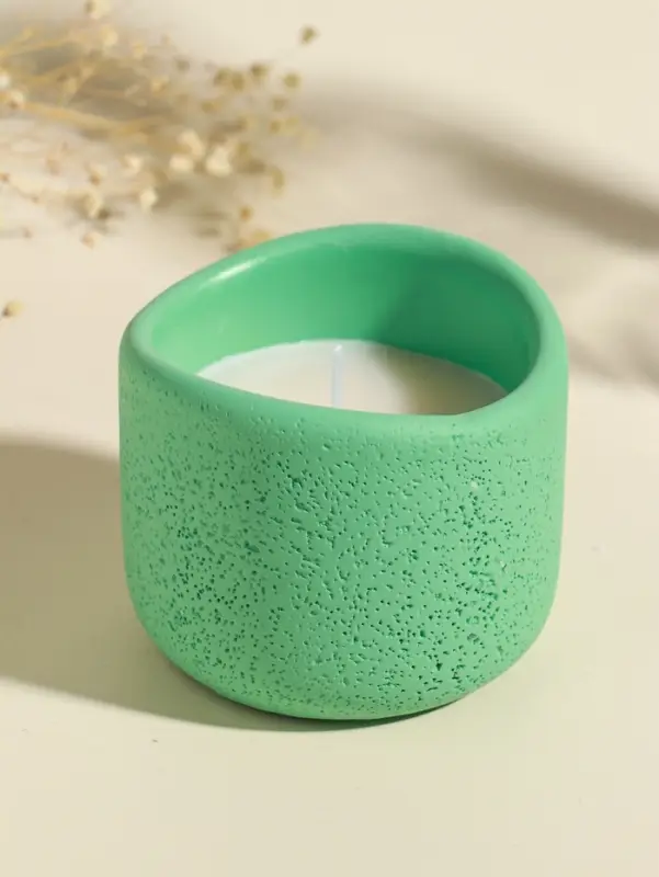 Свеча в подсвечнике вулканическом &laquo;Изгиб&raquo;, мятная, 8.3&times;8.5&times;7 см