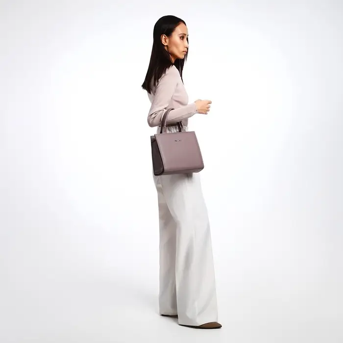 Сумка женская тоут TEXTURA на молнии, 22&times;11&times;22 см, капучино