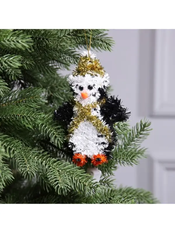 Светодиодная фигура из мишуры &laquo;Пингвин&raquo; 17&times;11 см, 10 LED, от батареек AG10&times;3, свечение тёплое белое