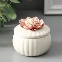 Шкатулка керамика "Розовый цветок" белая 7х7х6,5 см