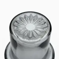 Ваза для цветов с деревянной подставкой из темного стекла, 25.5&times;10 см, 1.25 литра