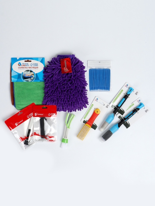 Набор автомобилиста для чистки салона, 9 предметов Набор автомобилиста для чистки салона, 9 предметов