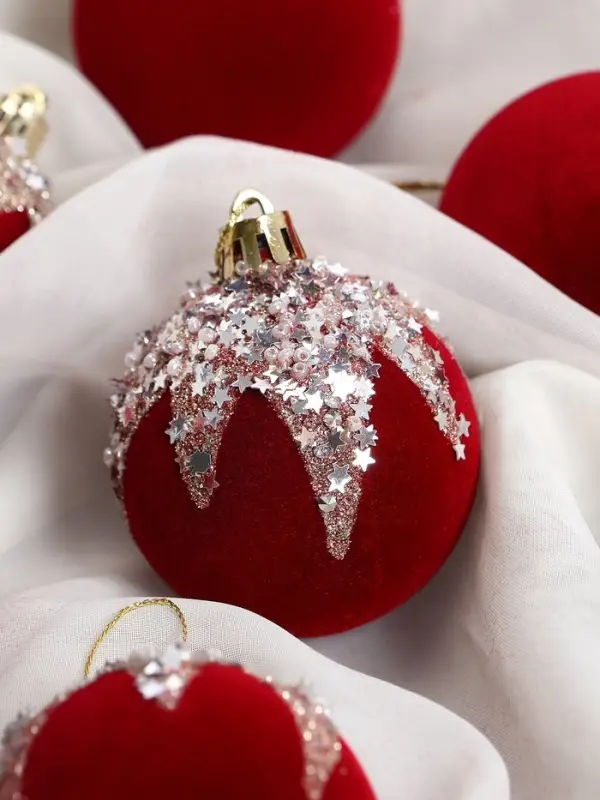 Набор шаров пластик d-6 см, 16 шт Набор шаров пластик d-6 см, 16 шт "Бархат. Маскарад" красный