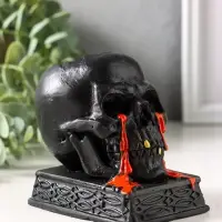 Подсвечник на 1 свечу &laquo;Череп на пьедестале&raquo;, черный с алым, гипс, 10&times;9&times;7 см