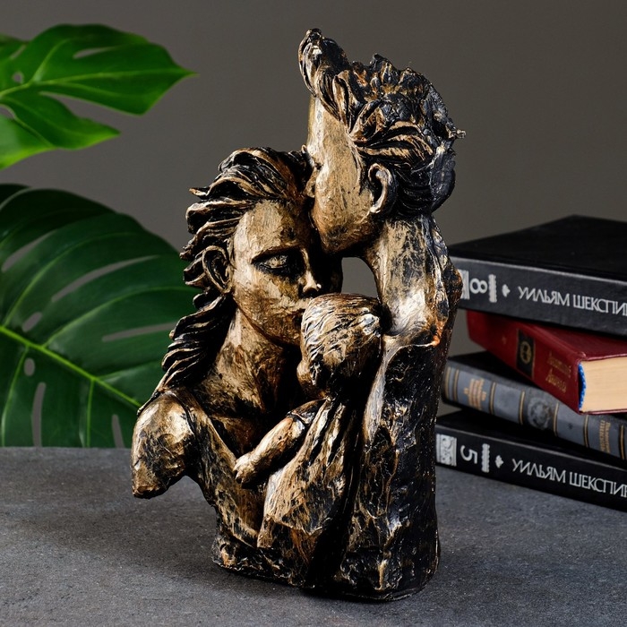 Фигура  Фигура "Счастливая семья" бронза, 30х20х10см