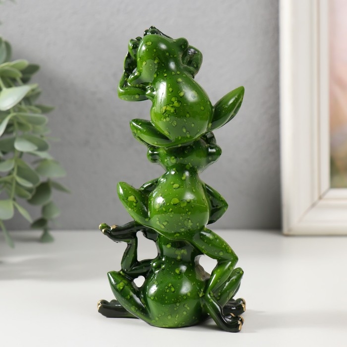 Сувенир полистоун лак Сувенир полистоун лак "Пирамидка из лягушек" 14х7,5х5 см