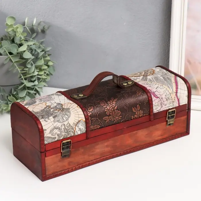 Шкатулка подарочная под бутылку &laquo;Сундук. Карта путешествий и розы&raquo;, дерево, 12.5&times;35&times;13.5 см