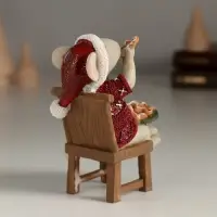 Фигурка полистоун &laquo;Мышка лакомится имбирными печеньками&raquo;, 7.5&times;4.5&times;9.5 см