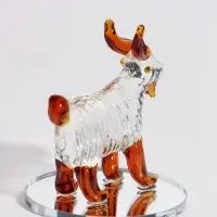 Фигурка стеклянная &laquo;Козлик на зеркале&raquo;, 6.2 см