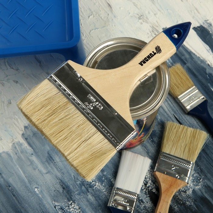 Кисть плоская ТУНДРА, натуральная щетина, деревянная рукоятка, 5", 125 мм