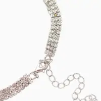 Набор 2 предмета: серьги, чокер &laquo;Лёд&raquo;, три ряда, белый в серебре, 30 см