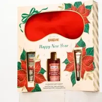 Новогодний подарочный набор косметики: гель для душа, крем для рук, бальзам для губ, маска для сна, URAL LAB Новогодний подарочный набор косметики: гель для душа, крем для рук, бальзам для губ, маска для сна, URAL LAB