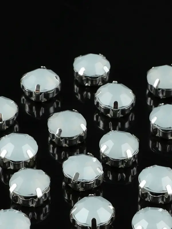 Стразы пришивные &laquo;Шатон&raquo;, круглые, в цапах, d=10 мм, 20 шт., белые