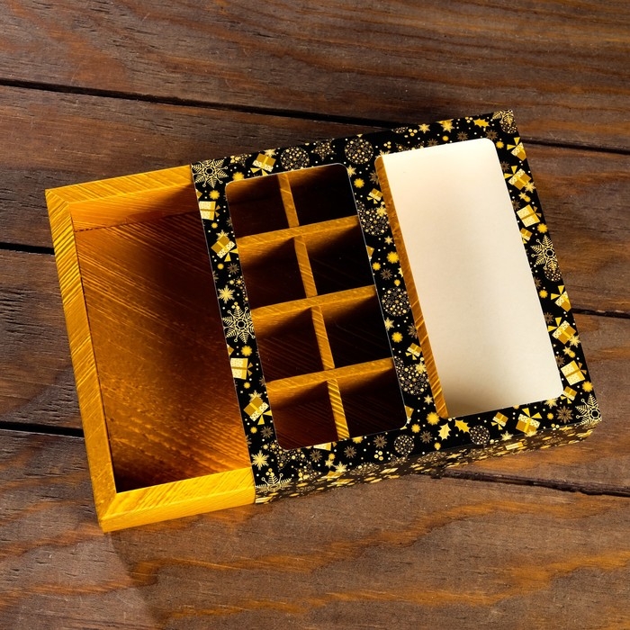 Новый год. Коробка под 8 конфет + шоколад, с окном,  Новый год. Коробка под 8 конфет + шоколад, с окном, "Олени",17,7 х 17,85 х 3,85 см