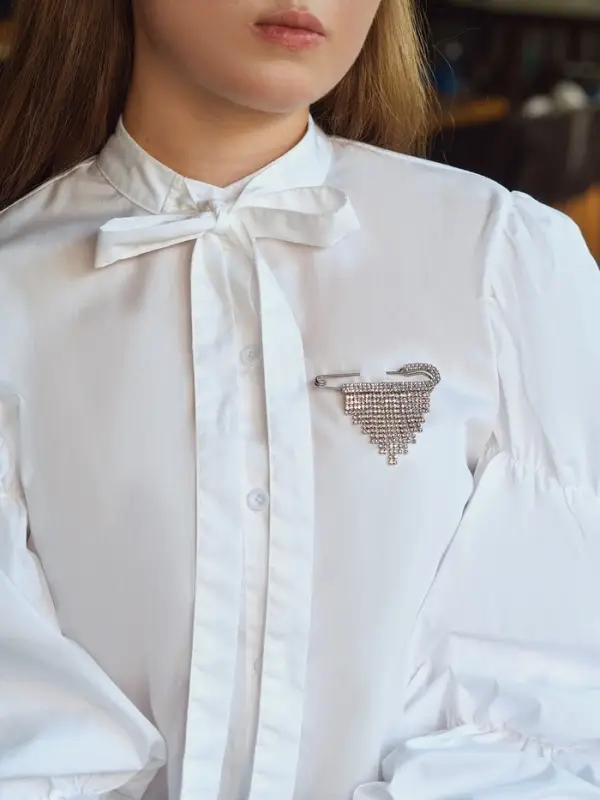 Булавка &laquo;Торжество&raquo;, каскад, 7 см, белая в серебре