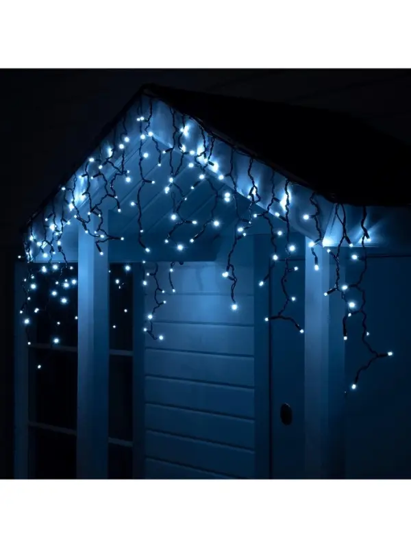 Гирлянда &laquo;Бахрома&raquo; 3&times;0.6 м, IP65, УМС, тёмная нить каучук, 108 LED, свечение белое, 220 В