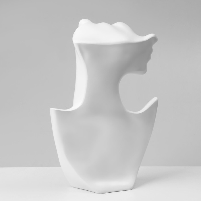 Бюст для украшений, пол-лица, отверстие под серьгу, 18×5×26 см, цвет белый Бюст для украшений, пол-лица, отверстие под серьгу, 18×5×26 см, цвет белый