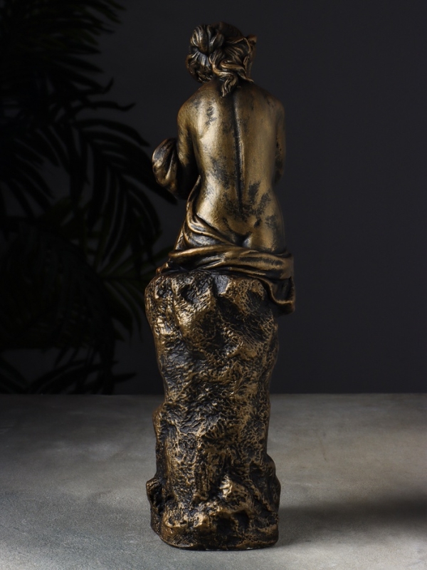 Фигура  Фигура "Девушка с мечом" 14х10,5х39 см, бронза